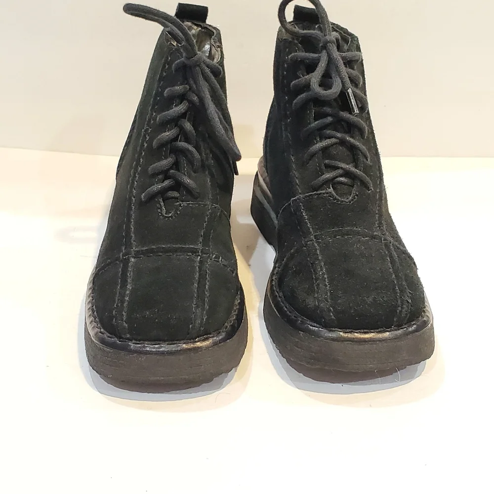 Frye womens vintage boots black suede size 6 avenger lace booties